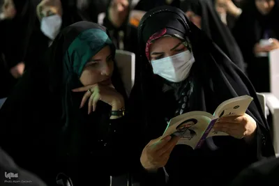 رونمایی تقریظ رهبر معظم انقلاب بر کتاب «پاسیاد پسر خاک»