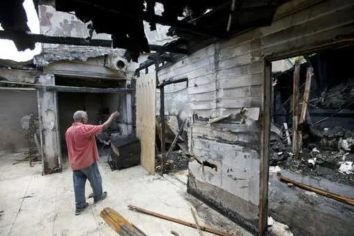 Florida: Sentencian a 30 años de prisión al judío que incendió una mezquita