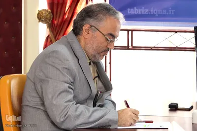 نشست تخصصی «تبیین شخصیت امام خمینی(ره)» در تبریز