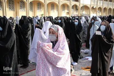 اقامه نماز عید فطر در امامزاده سید جعفر محمد (ع ) - یزد‎