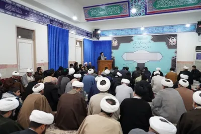 اجتماع طلاب و روحانیون لرستان در محکومیت هتک‌کنندگان قرآن کریم، مرجعیت دینی و ولایت فقیه