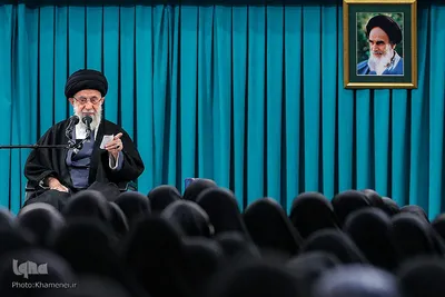حضرت آیت‌الله خامنه‌ای، رهبر معظم انقلاب اسلامی