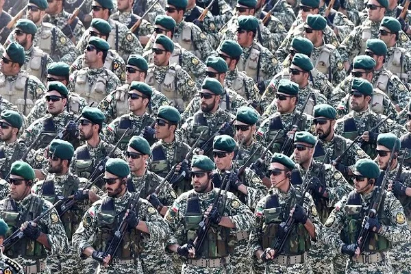 نقش‌آفرینی سترگ ارتش در خنثی‌سازی فتنه‌ها