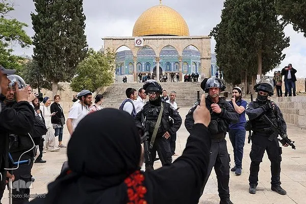 Zionist Settlers Storm Al-Aqsa Mosque ahead of Flag March
