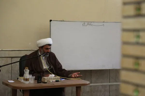 هدف بعثت انبیا تربیت قرآنی است