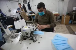 Coronavirus: Gaza fabrique des millions de masques pour l'Europe