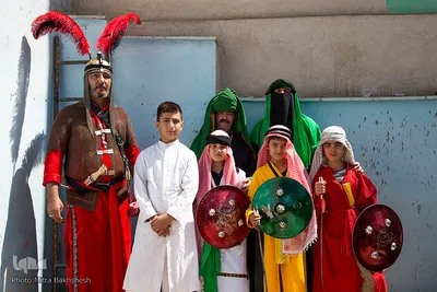 عزاداری ظهر عاشورا در حسینیه سیاهبند