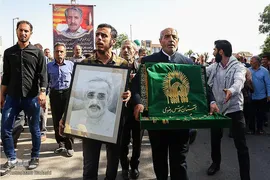 مراسم تشییع و خاکسپاری پیکر استاد محمدعلى کریم خانى، ذاکر و مداح اهل بیت (ع) در شهر نرجه از توابع شهرستان تاکستان در استان قزوین