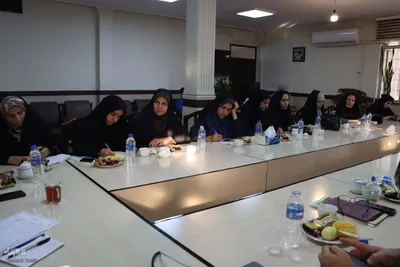 نشست صمیمی رئیس اداره اوقاف به مناسبت هفته وقف‎ در ملایر