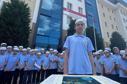4 Ayda hafız oldu