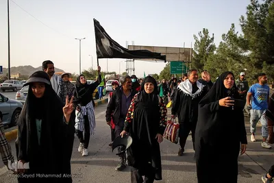 زائران پیاده امام رضا(ع)