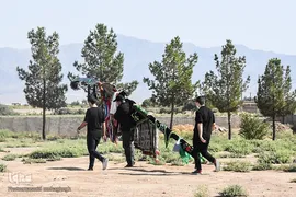 حسینیه ایران؛ آیین سنتی سنگ زنی و نخل گردانی در روستای علاء سمنان
