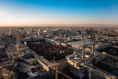 تشییع پیکر مطهر رهبر شهید در مشهد مقدس
