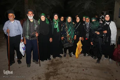 پیاده روی خانوادگی