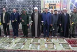 گلباران مزار شهدا در اولین روز دهه فجر
