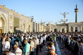 اقامه نماز عید قربان در حرم امام رضا(ع)