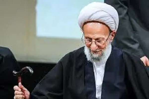 آیت‌الله مصباح یزدی در تهران بستری شد