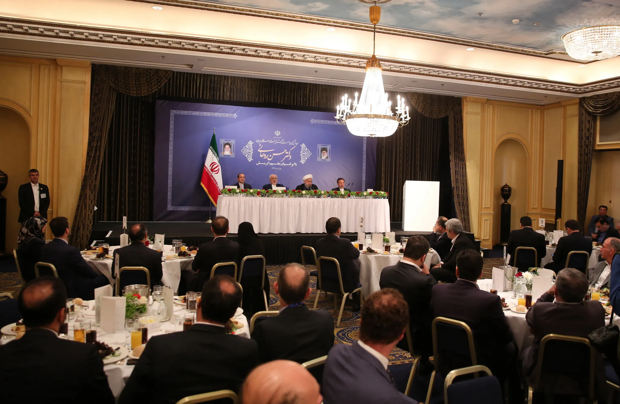هدف دولت آمریکا انزوای ملت ایران بود، اما هزینه سنگینی پرداخت خواهد کرد