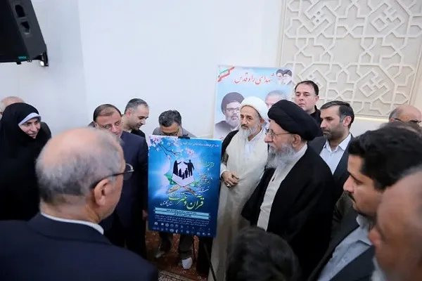بازدید امام جمعه گرگان از نمایشگاه قرآن این شهر