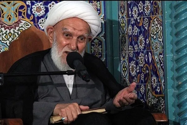 نماینده ولی‌فقیه و استاندار مرکزی درگذشت آیت‌الله ناصری‌اصفهانی را تسلیت گفتند