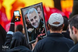 مراسم وداع با پیکر شهدای مدافع حرم در میدان امام حسین(ع)
