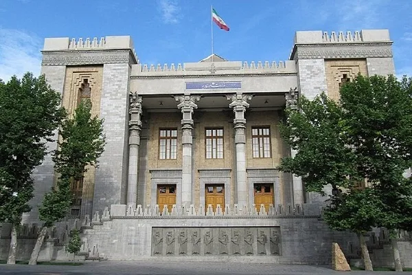 إستدعاء القائمين بأعمال سفارتي السويد والدنمارك إلى الخارجية الإيرانية