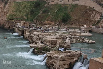 بازدید مسافران نوروزی از سازه‌های آبی شهرستان شوشتر