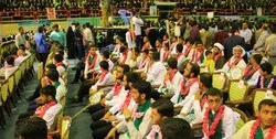 بالصور...تکریم 260 حافظاً لکامل القرآن في إیران
