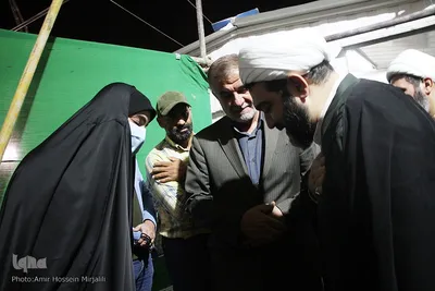 اجتماع بزرگ زیر سایه خورشید در امامزاده سید جعفر محمد(ع) یزد‎‎