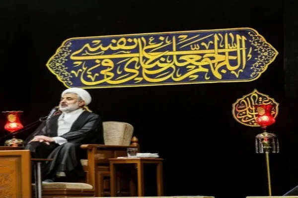 رمز پایداری انقلاب اسلامی در پیوند عمیق ملت با رهبری نهفته است