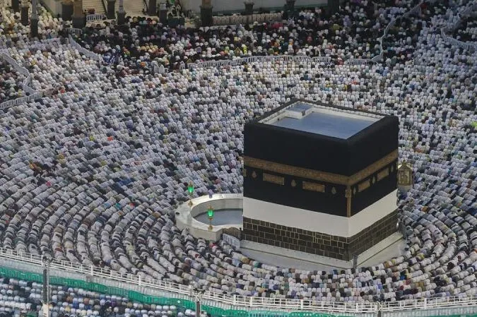 Suudi Arabistan’da 75 bini aşkın kişi hac yönetmeliklerini ihlal ettiği için geri gönderildi