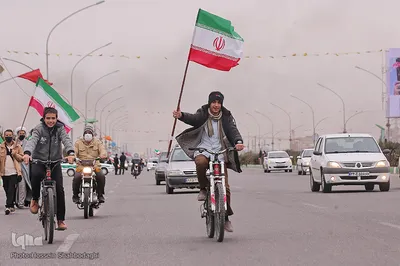 Autokorso zieht durch Qom
