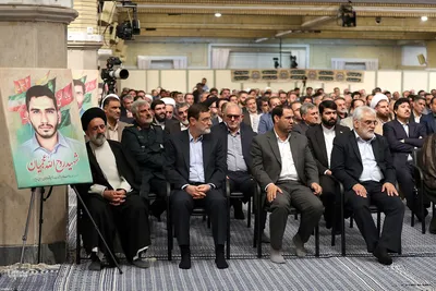 دیدار اعضای کنگره بزرگداشت شهدای استان لرستان با رهبر انقلاب