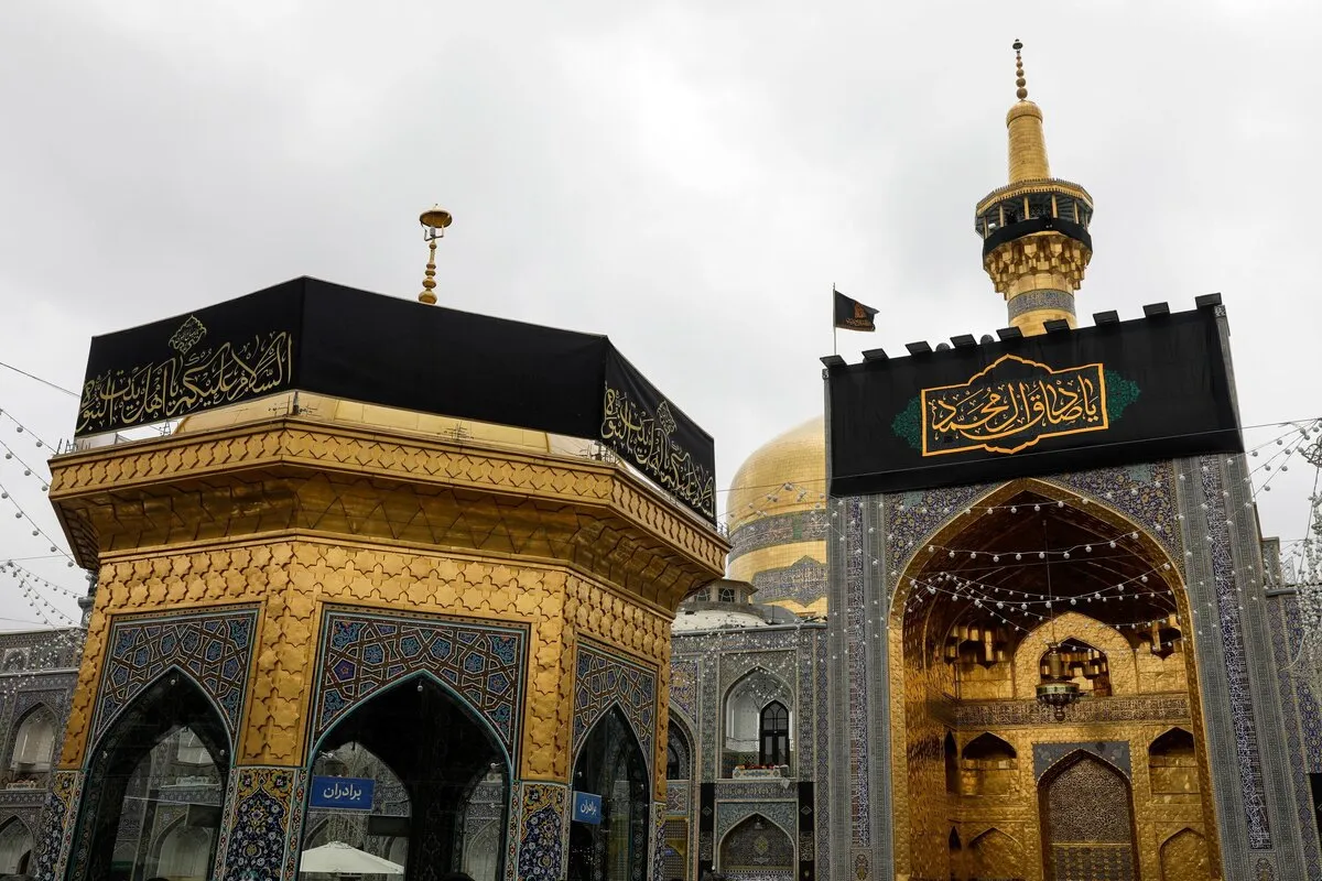 Msomi: Imam Sadiq (AS) alihuisha mafundisho ya Kiislamu