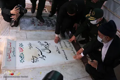 حضور فرمانده سپاه قدس در گلزار شهدای شیراز‎‎