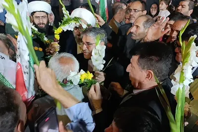 بازگشت اسرا