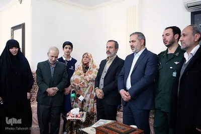 دیدار نمایندگان جامعه قرآنی با خانواده شهید «حسین الوندی»