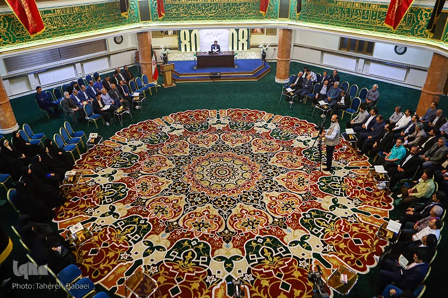 طنین تلاوت روشندلان در محفل قرآنی حسینیه جماران