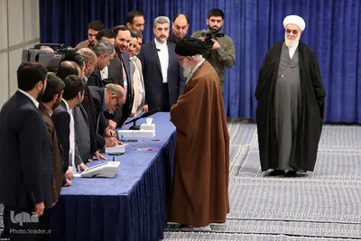 حضور رهبر معظم انقلاب در پای صندوق رأی