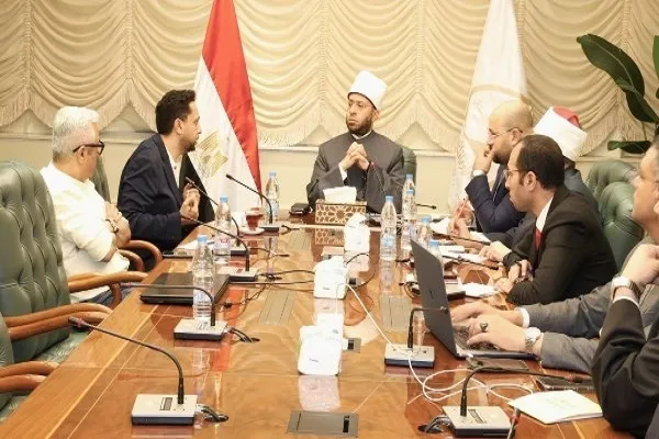 خبر ۲: په مصر کې د تلاوت او ترتيل د ترټولو  لوئې ټیلویژني سيالۍ ترسره کیدا