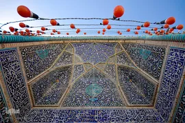 ⁨بقعه امامزاده اسماعیل در اصفهان
