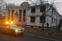 Almaniyada yeni tikilən məscidə hücum ediblər