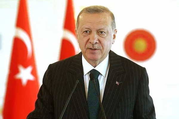 Macron'un asıl gayesi İslam ve Müslümanlarla hesaplaşmaktır