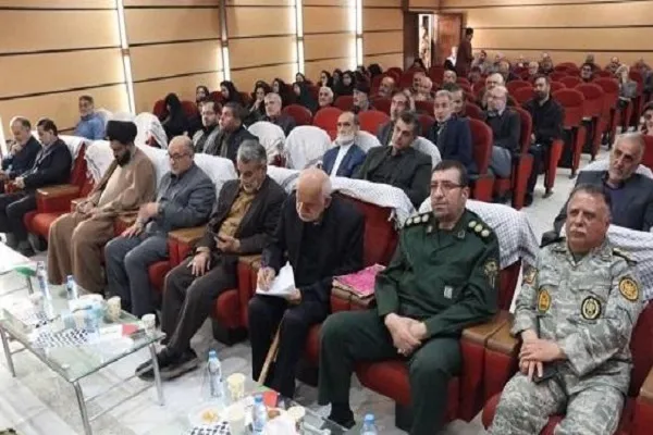 محفل خاطره‌گویی پیشکسوتان دفاع مقدس در ساری برگزار شد