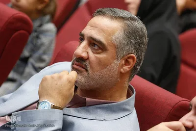 کرسی تلاوت و تدبر در قرآن