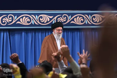 دیدار دانش‌آموزان و دانشجویان با رهبر انقلاب اسلامی