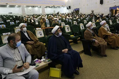 همایش بزرگداشت چهل و دومین سالگرد پیروزی انقلاب با عنوان «انقلاب اسلامی، بالنده و استوار»