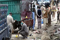 Explosion auf Pakistaner Markt fordert viele Tote und Verletzte