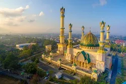 Muslim Council Urges Review of Loudspeaker Use at Indonesia Mosques