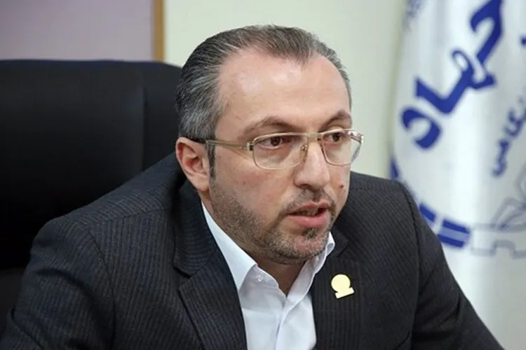 مدیر انقلابی منتظر فراهم شدن زمینه خدمت نمی‌ماند